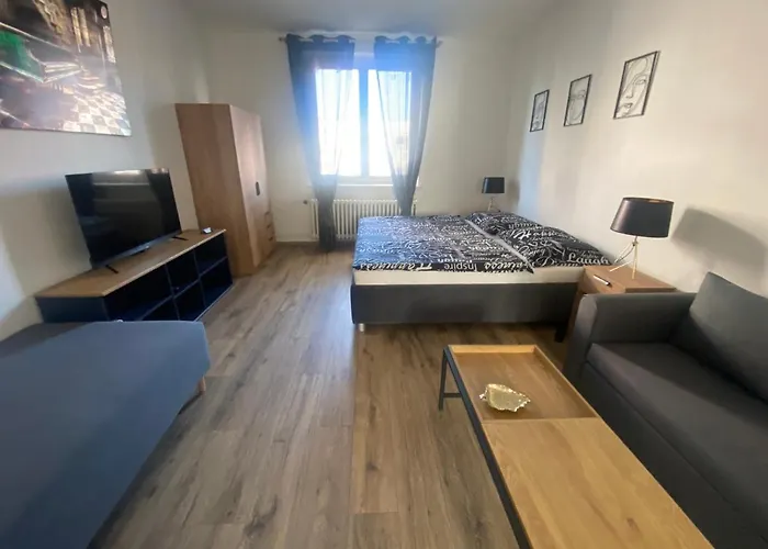 černá Růže - 4 *